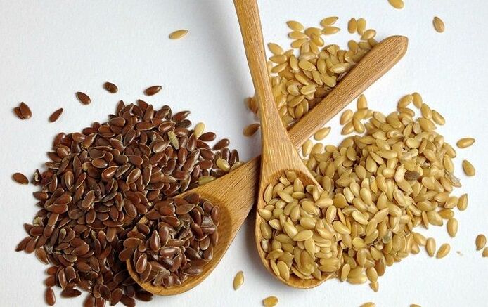 Flax seeds have a weak diuretic action, which contributes to weight loss. 